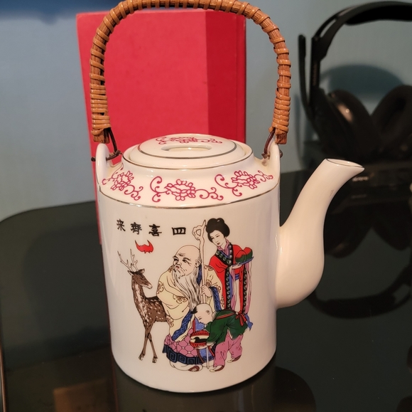 Jurojin, Deer & Geisha Tea Set/ Double Happiness , Cream & Gold Trim - Picture 2 of 4